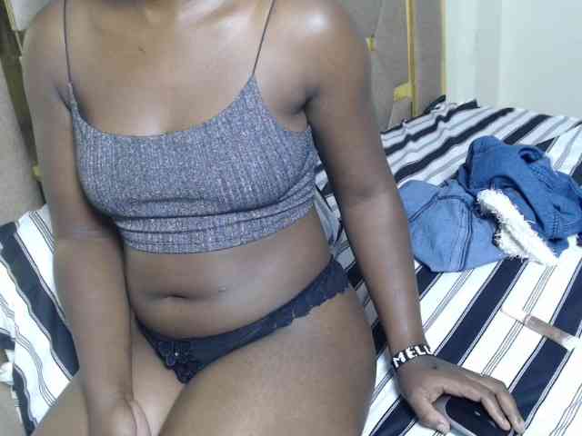 Ebonny_QueenMel webcam