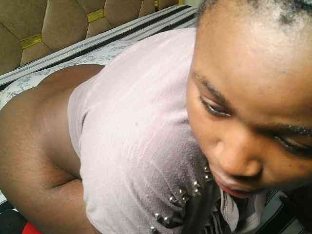 Ebonny_QueenMel
