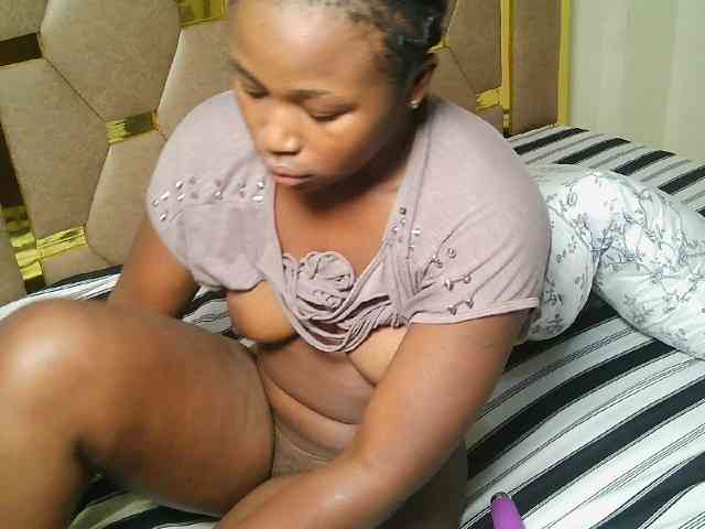 Ebonny_QueenMel
