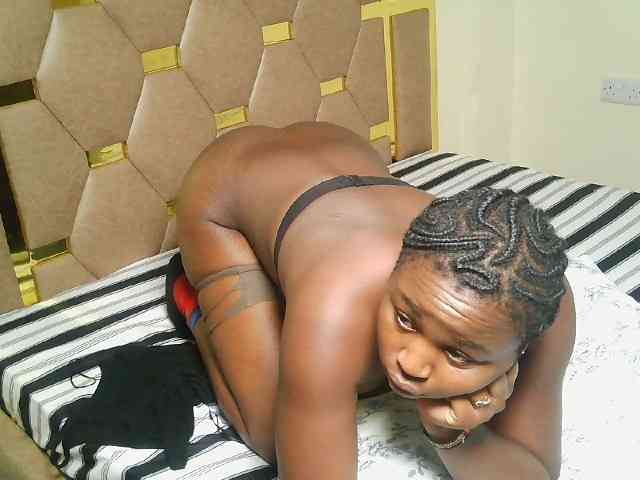 Ebonny_QueenMel