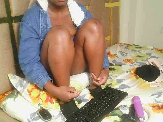 Ebonny_QueenMel