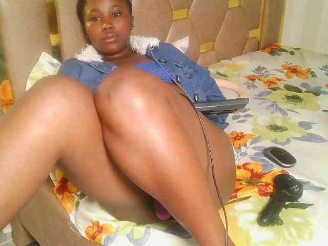 Ebonny_QueenMel
