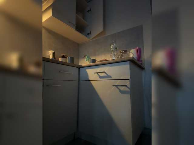 Isabel-1-1 live cam on BongaCams