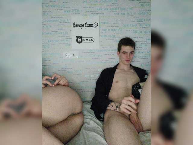 MikaAlex live webcam show