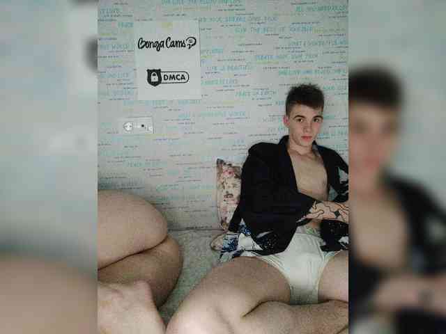 MikaAlex webcam