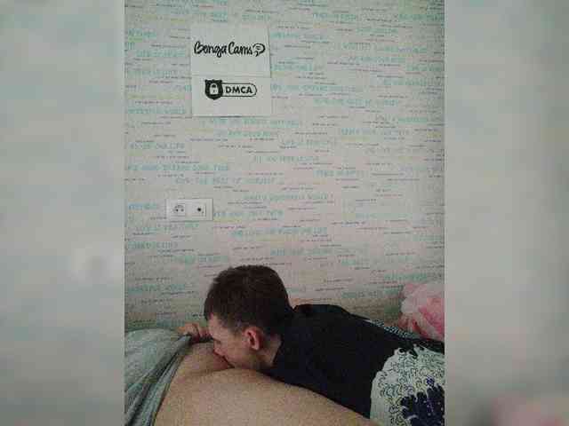 MikaAlex webcam
