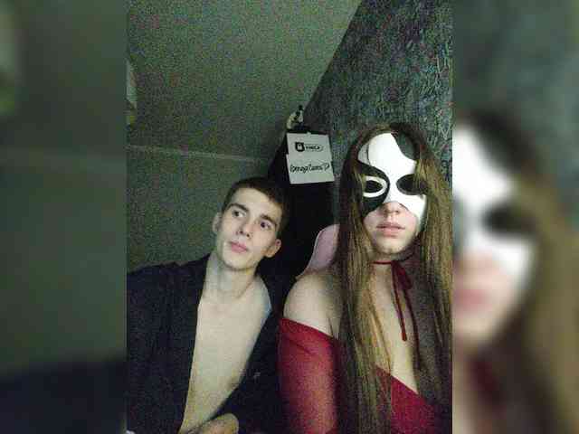 MikaAlex webcam