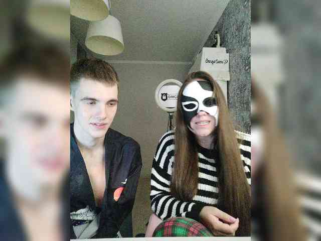 MikaAlex webcam