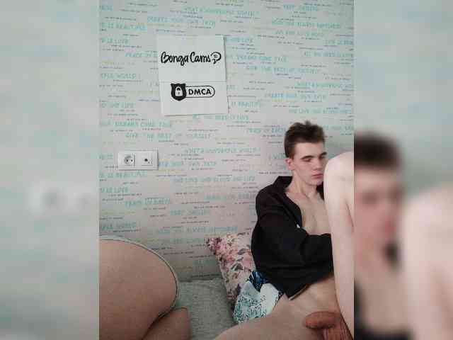 MikaAlex webcam