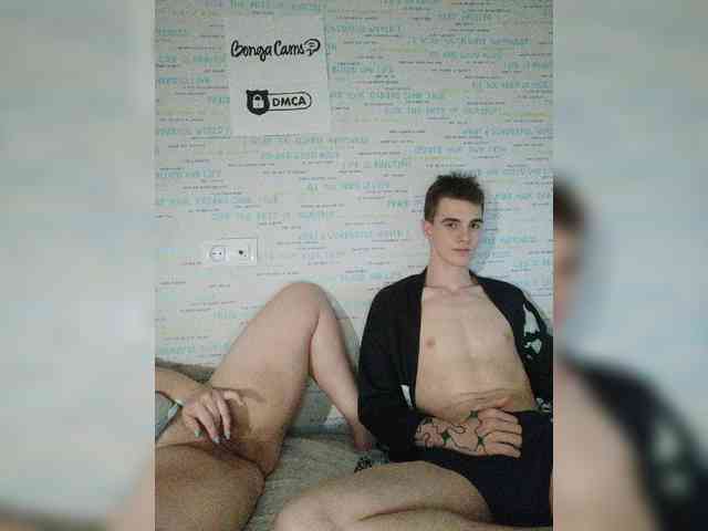 MikaAlex webcam