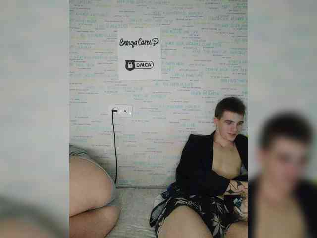 MikaAlex webcam