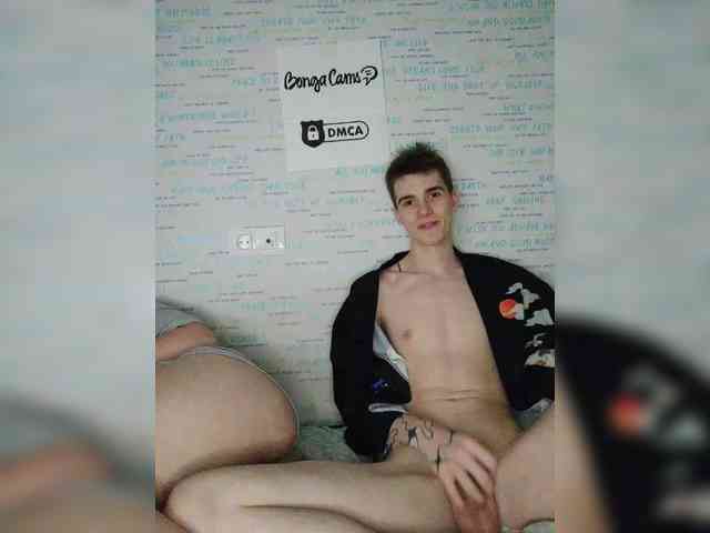 MikaAlex webcam