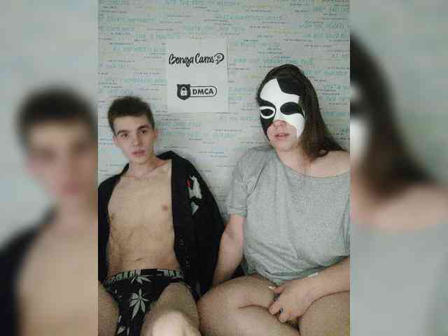 MikaAlex webcam