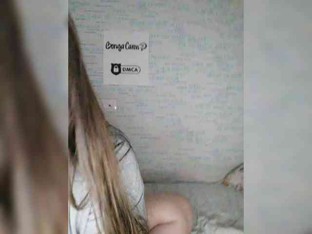 MikaAlex webcam