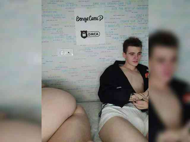 MikaAlex webcam