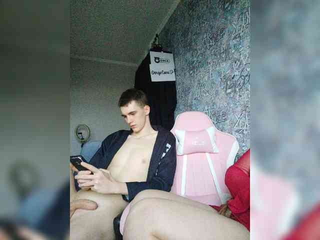 MikaAlex webcam