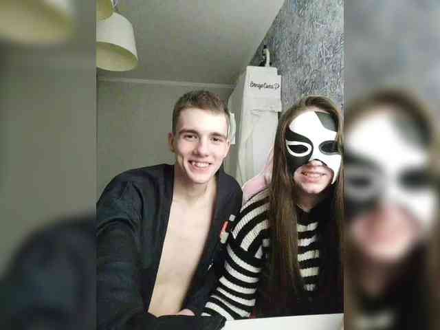 MikaAlex webcam
