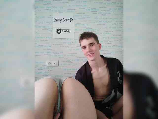 MikaAlex webcam
