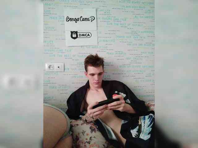 MikaAlex webcam