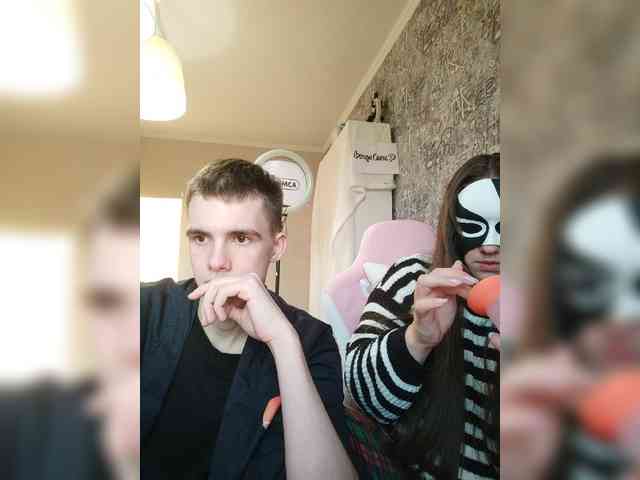 MikaAlex webcam