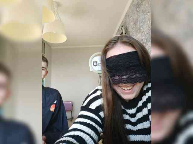 MikaAlex webcam