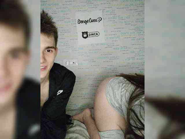 MikaAlex webcam