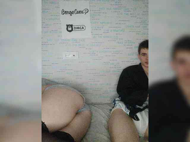 MikaAlex webcam