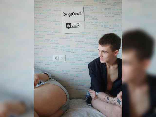 Модель: MikaAlex
