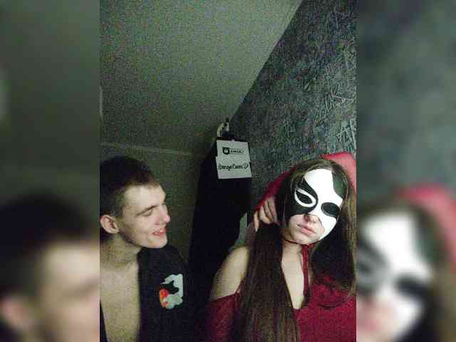 MikaAlex webcam