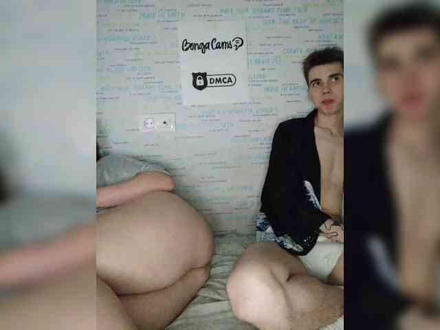 MikaAlex webcam