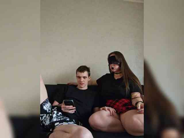 MikaAlex webcam