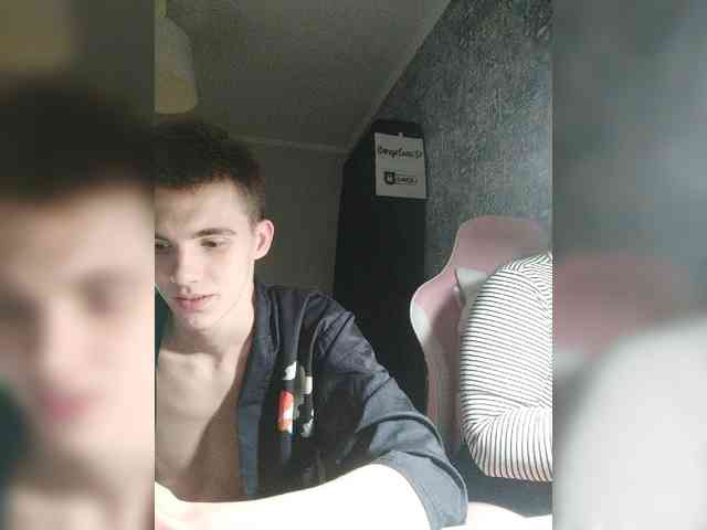 MikaAlex webcam