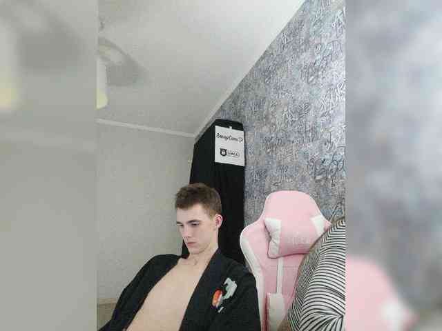 MikaAlex webcam
