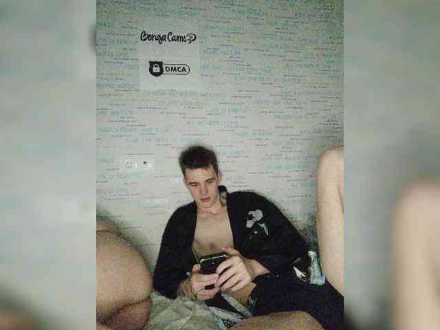 MikaAlex webcam