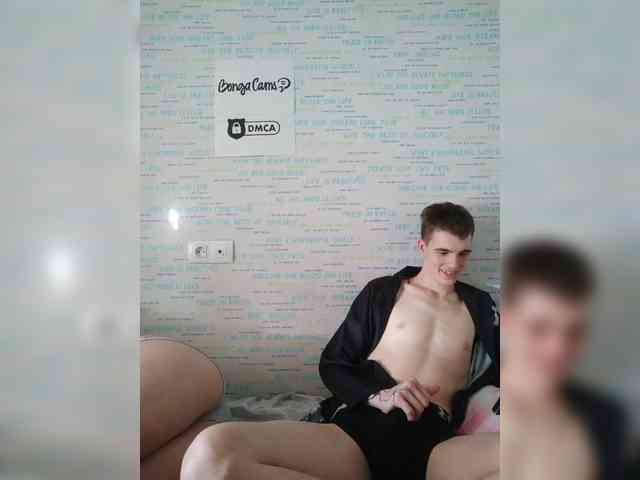 MikaAlex webcam