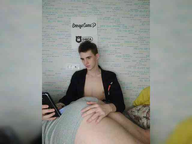 MikaAlex webcam