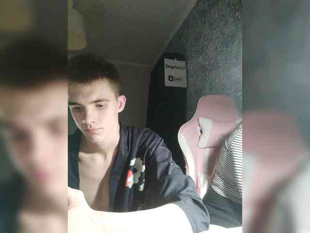 MikaAlex webcam