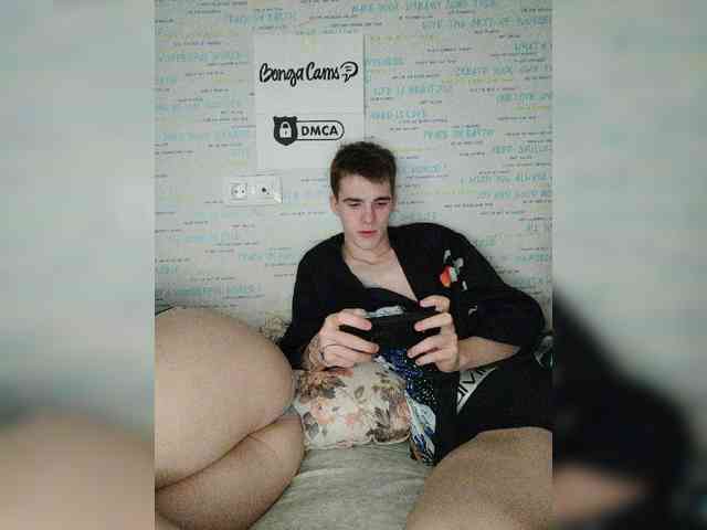 MikaAlex webcam