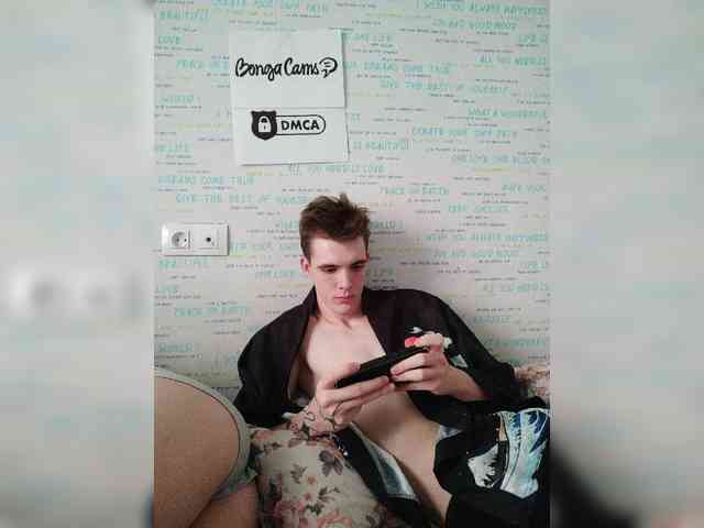 MikaAlex webcam