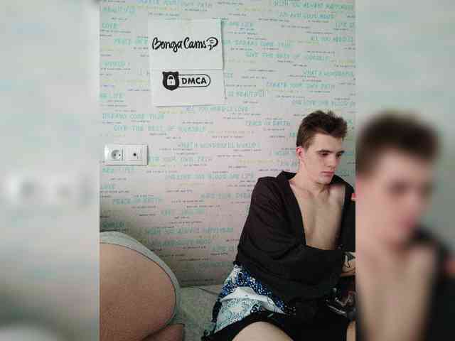MikaAlex webcam