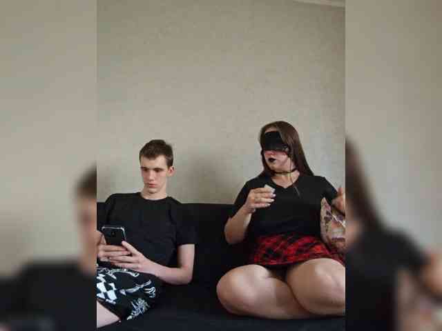 MikaAlex webcam