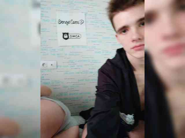 MikaAlex webcam