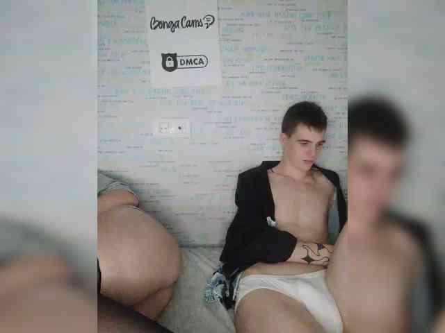 MikaAlex webcam
