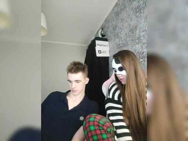 MikaAlex webcam