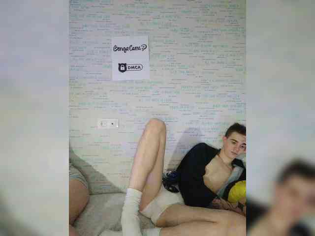 MikaAlex webcam