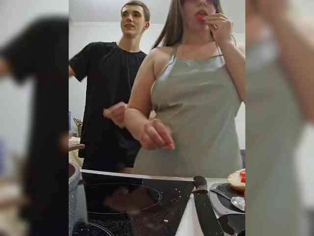 MikaAlex webcam