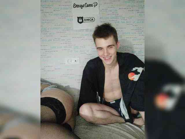 MikaAlex webcam