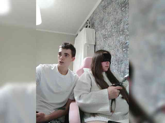 MikaAlex webcam