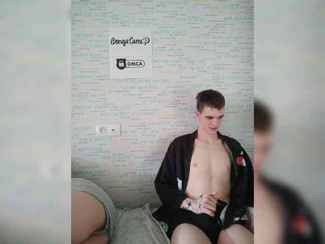 MikaAlex webcam