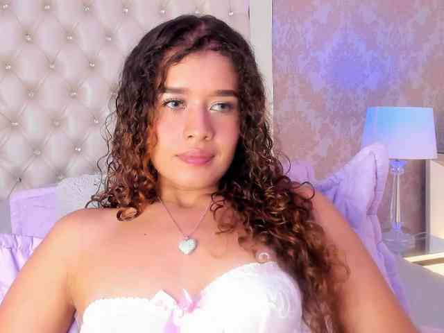AngelinaFerrer webcam